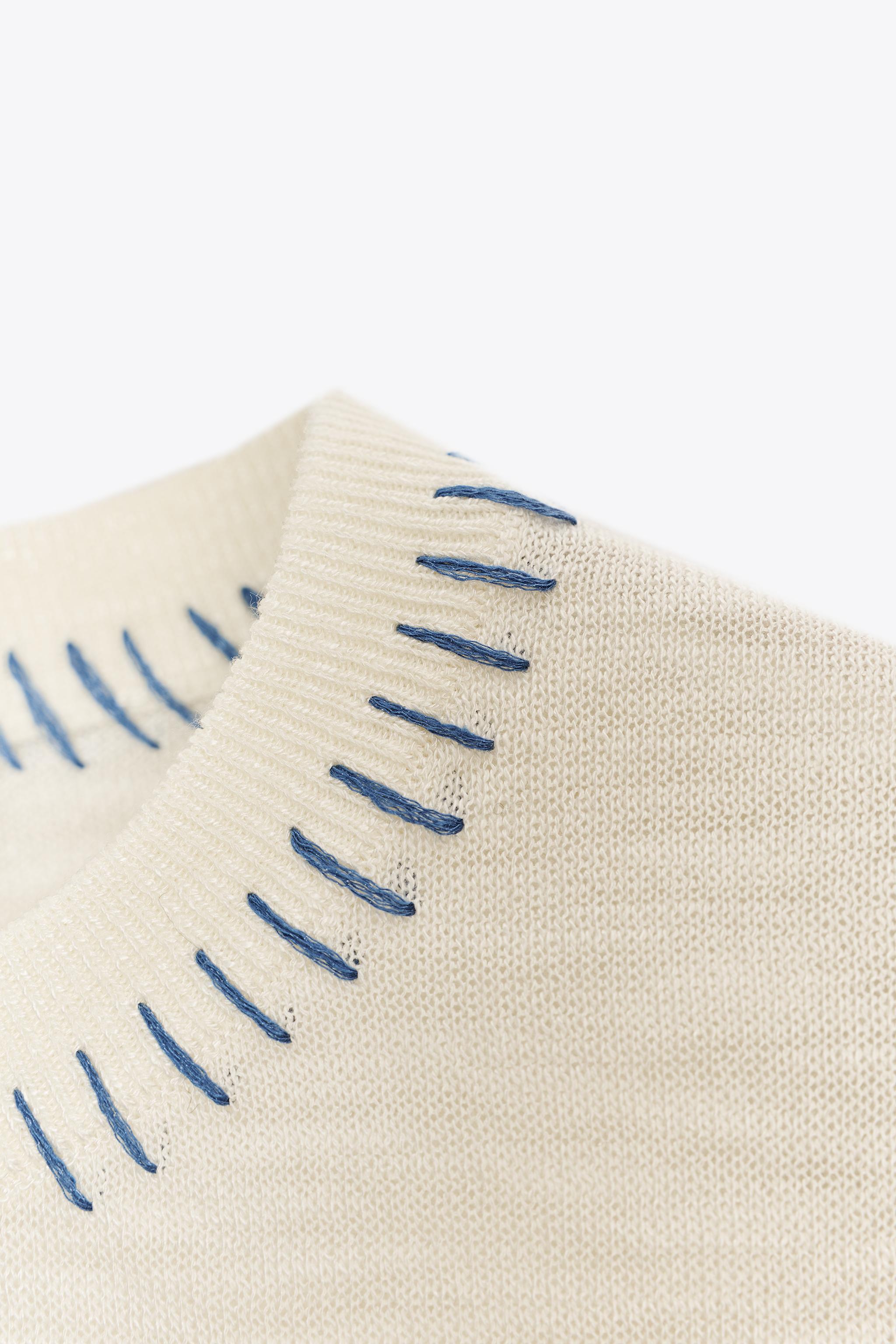 TOP EN MAILLE CONTRASTÉE